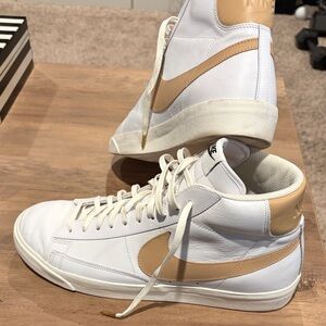 Men’s Nike Blazer Mid Light Patina Size 11.5